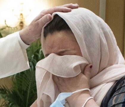 Le Pape salue des familles afghanes ayant fui Kaboul