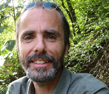 Grand entretien avec Gauthier Chapelle – Défis climatiques: priorité à l&rsquo;entraide!