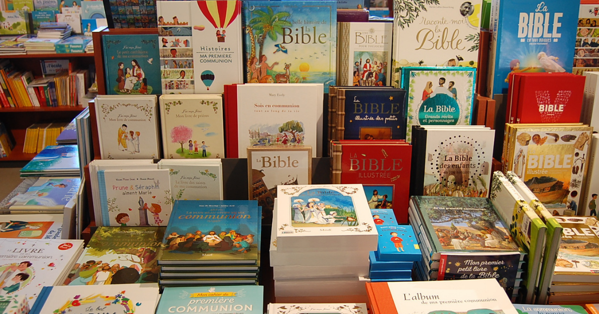 Ensemble de livres en vente à l'UOPC de Bruxelles ©UOPC (2)