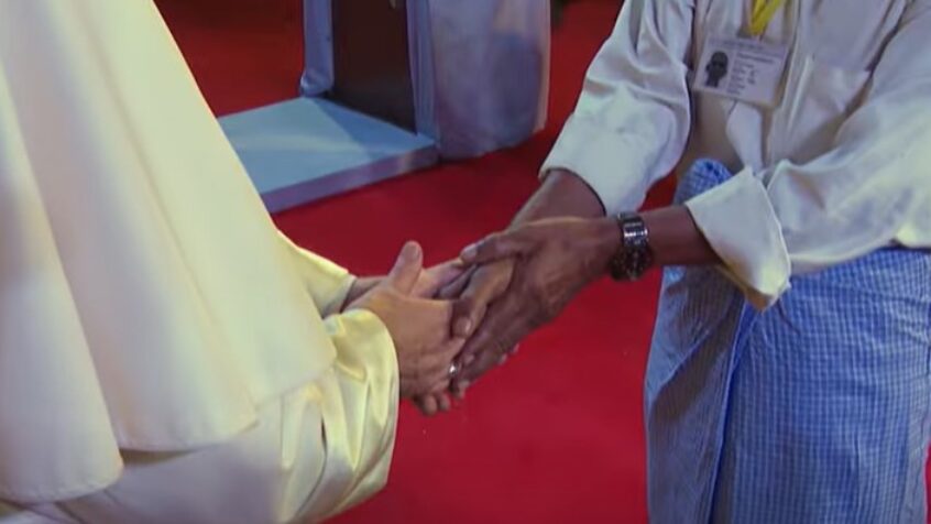 Vidéo du pape : contre la discrimination et la persécution religieuse
