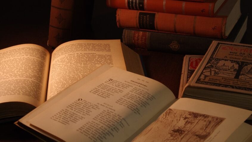 AUDIO – « Une question à la foi »  : les traductions de la Bible
