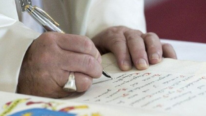 La nouvelle constitution apostolique désormais promulguée par le pape François