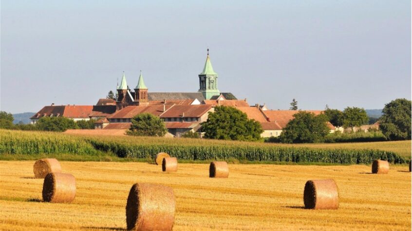 L’abbaye d’Oelenberg en Alsace : une histoire quasi millénaire et une farine renommée !