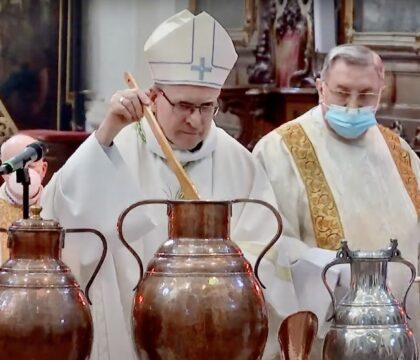 Archevêque et évêques nous invitent à la messe chrismale