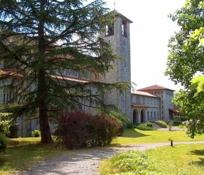 Abbaye de Tournay: des bénédictins spécialisés dans la confiserie