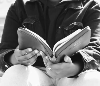 Plus que 5 jours pour soutenir la création d&rsquo;une Bible de la rue