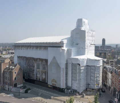 Une seconde peau pour la collégiale Sainte Croix à Liège