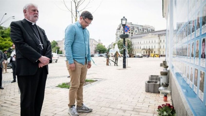 Quel bilan pour la visite de Mgr Gallagher en Ukraine?
