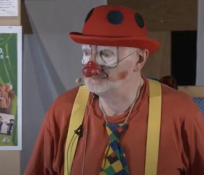 « Les 5 C » : un spectacle inspiré par le cardinal De Kesel