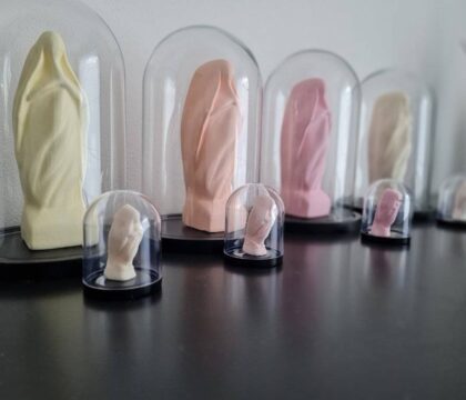 Des statuettes de la Vierge Marie à croquer!