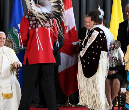 Le pape François est arrivé à Edmonton