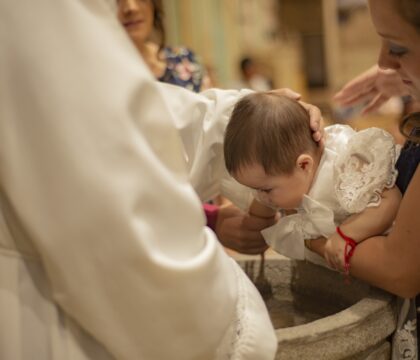 Qui sont les enfants baptisés par le pape dans la chapelle Sixtine?