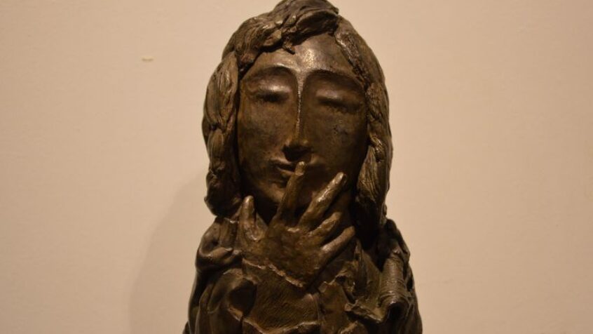 « Consolation »: une exposition de sculptures à Orval
