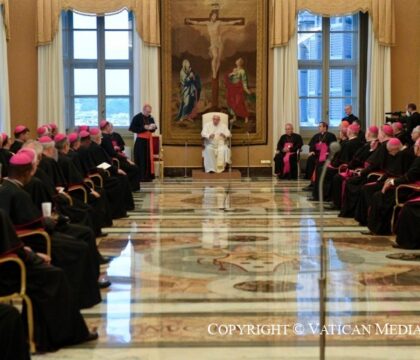 Le Pape aux représentants pontificaux : « Le monde est bouleversé par le risque de guerre nucléaire »
