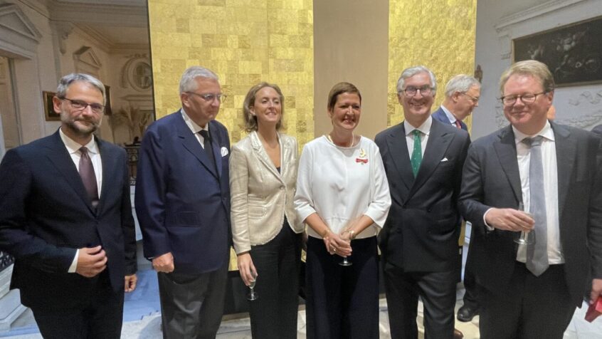 Hilde Kieboom (Sant&rsquo;Egidio) a été décorée de l’Ordre de la Stella rossa