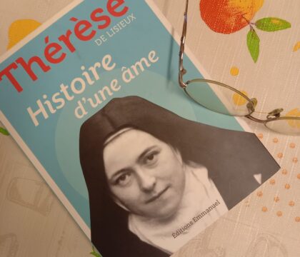 Avec « Histoire d&rsquo;une âme », page après page, connaître Thérèse de Lisieux