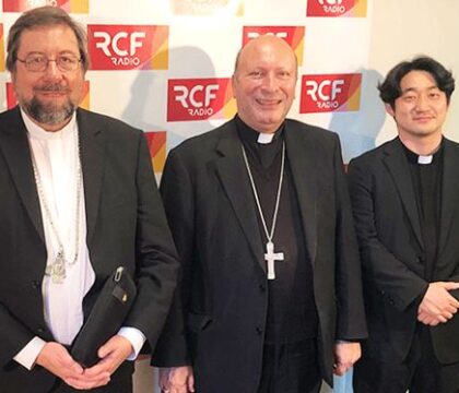 Rencontre avec Mgr Coppola: « Le prêtre doit sortir de l&rsquo;église, c&rsquo;est la tâche qu&rsquo;il reste à accomplir » (RCF Liège)