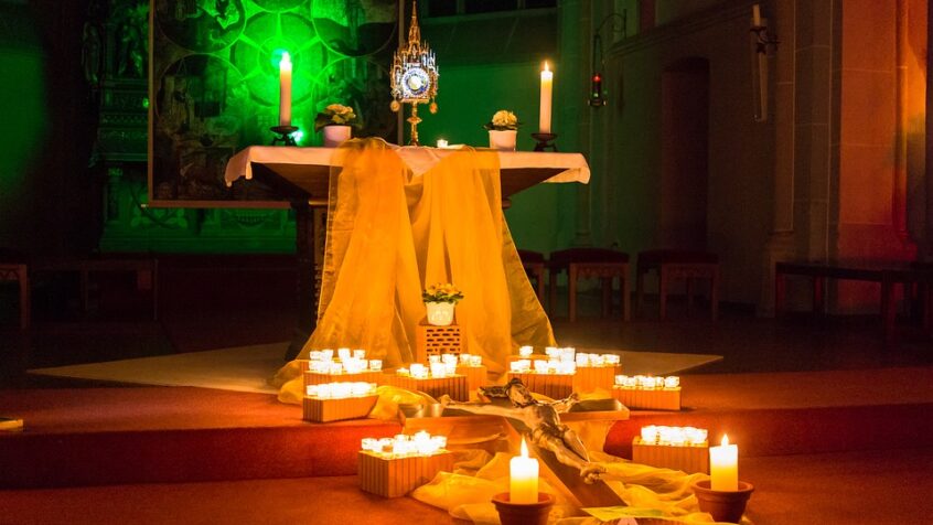 Venite adoremus: 11 jours et 11 nuits de prière