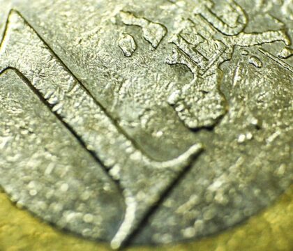 L&rsquo;économie sociale revue et corrigée par la COMECE