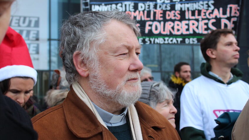 L&rsquo;évêque de Bruxelles a pris la parole parmi les manifestants pour la crise de l&rsquo;accueil à Bruxelles