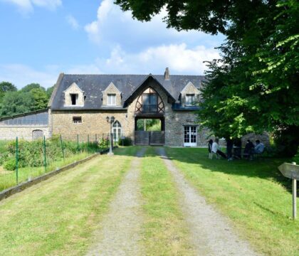 Le monastère de Bois-Salair: des sœurs orthodoxes en Mayenne !
