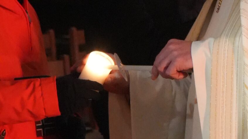 Soignies : la flamme de Bethléem accueillie dans le diocèse de Tournai