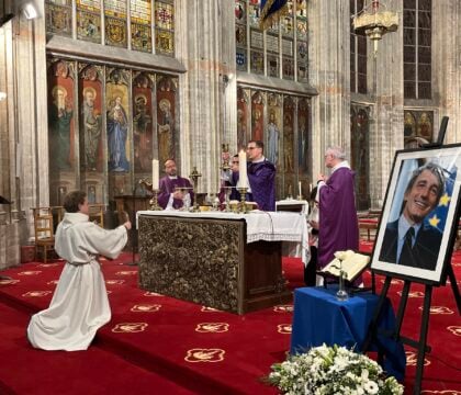 L&#8217;église du Sablon (Bruxelles) a accueilli une messe à la mémoire de David Sassoli
