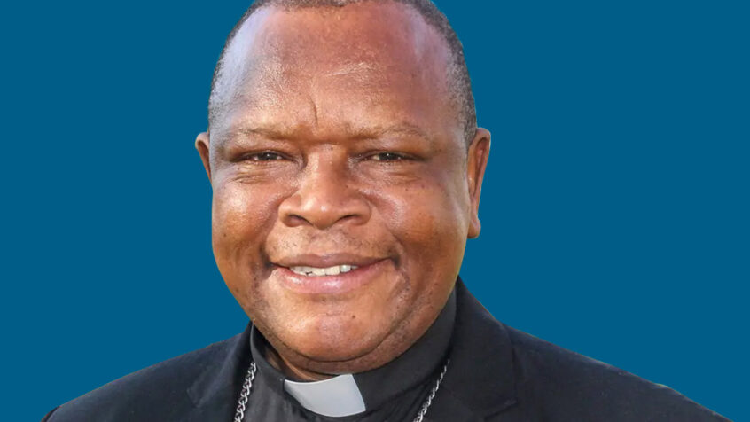 Mais qui est donc Fridolin Ambongo, le cardinal qui accueille le pape à Kinshasa?