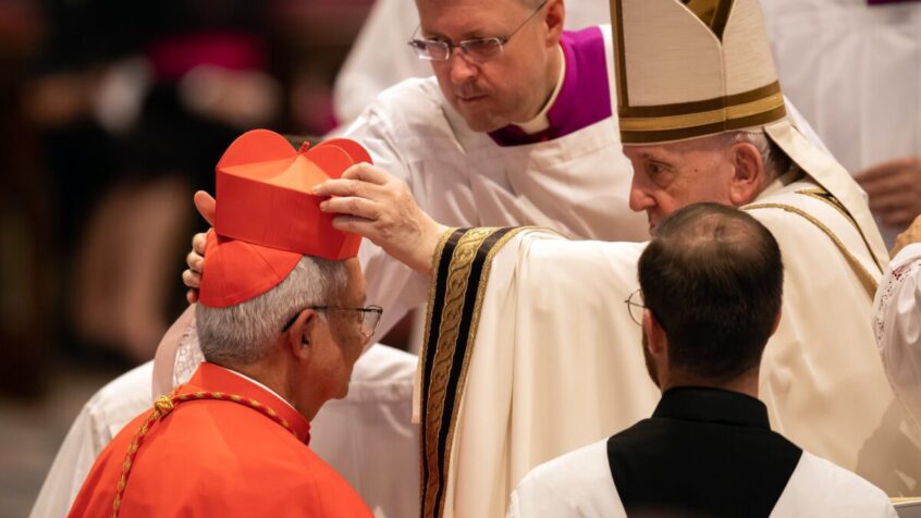 Logement : Le pape François supprime les avantages immobiliers de ses cardinaux