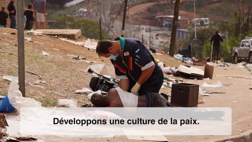 Non à la violence, non à la guerre, non aux armes: le Pape François appelle à une culture de la paix