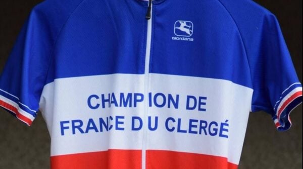 Y aura-t-il un salésien belge sur le podium du Championnat de France cycliste du clergé ?