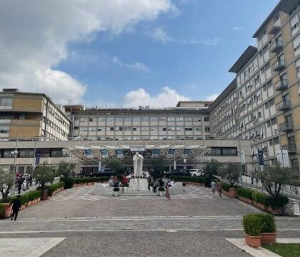 Le Pape sortira de l’hôpital Gemelli ce vendredi