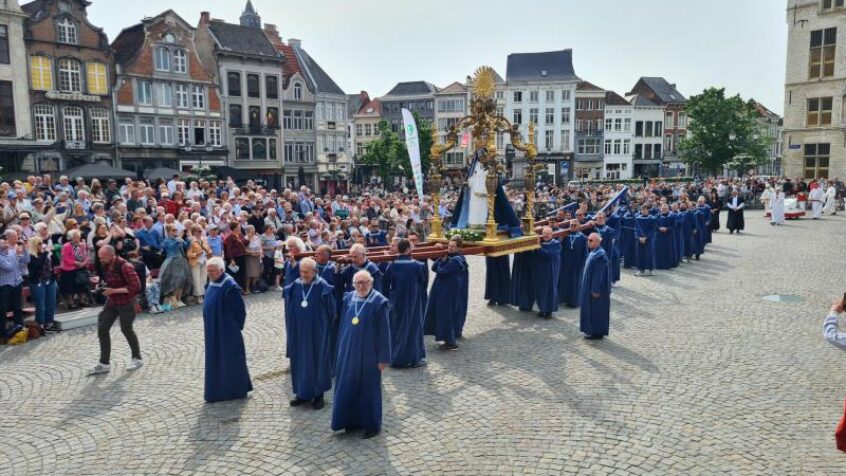 Les évêques de Belgique ont assisté au 750e anniversaire de la procession de Hanswijk