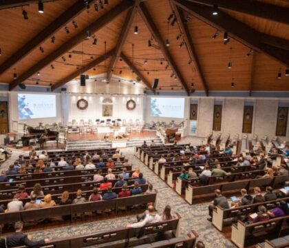De plus en plus de catholiques français s&rsquo;éloignent de l&rsquo;Eglise. Mais pourquoi?