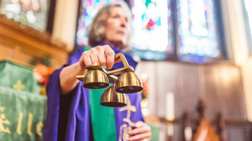 Femmes en Eglise: «Des progrès, mais encore trop lents» (Suisse)