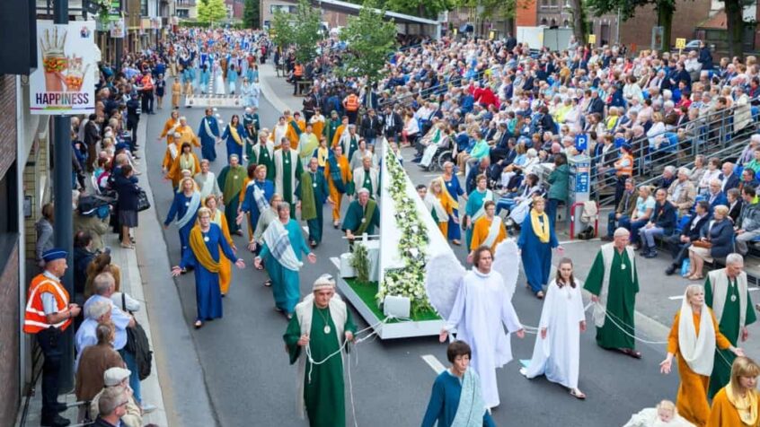 La Reine Mathilde assistera à la plus grande procession de Belgique