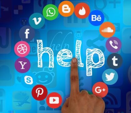 Les réseaux sociaux, un univers incontrôlable ?