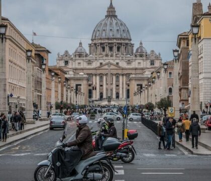 Le nombre de catholiques dans le monde croît à 1,378 milliard en 2021