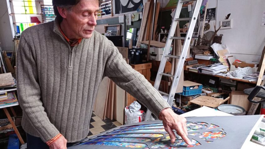 Etienne Tribolet, vitrier d’art et magicien des couleurs