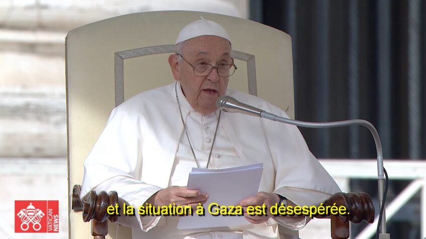 François: «J&rsquo;exhorte les croyants à ne prendre qu&rsquo;un seul parti: celui de la paix»
