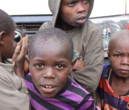 Décryptages : au secours des enfants des rues de Kinshasa