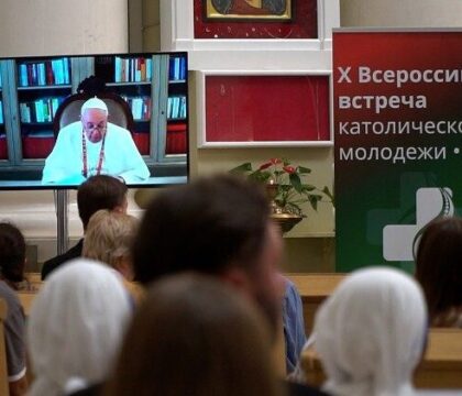 Le Pape aux jeunes Russes: «Soyez des artisans de paix au milieu des conflits»