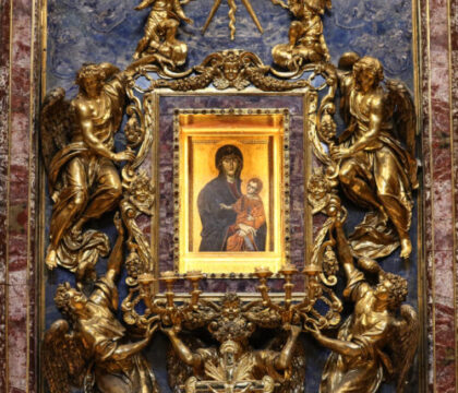 Une première en 400 ans : le Pape offrira la «rose d’or» à la Salus populi romani