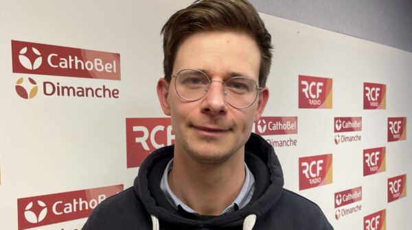 D&rsquo;athée farouche à youtubeur chrétien – Rencontre avec Thomas Remy (Il était une foi – audio)