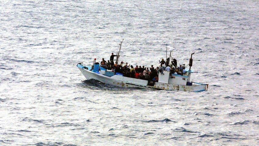 Le pape exprime sa tristesse après un nouveau naufrage de migrants en Méditerranée