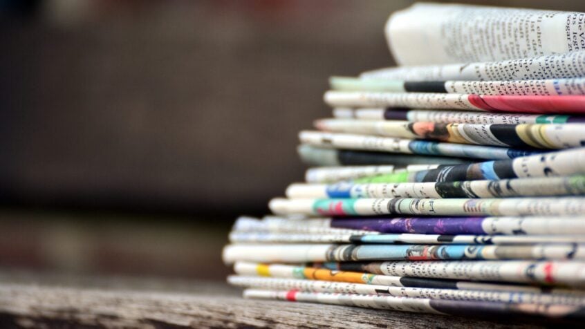Qui distribuera vos journaux et magazines imprimés en 2024 ? Dimanche co-signe un communiqué à ce sujet