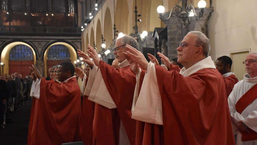 Le souffle de Dieu au cœur de la Vigile de Pentecôte