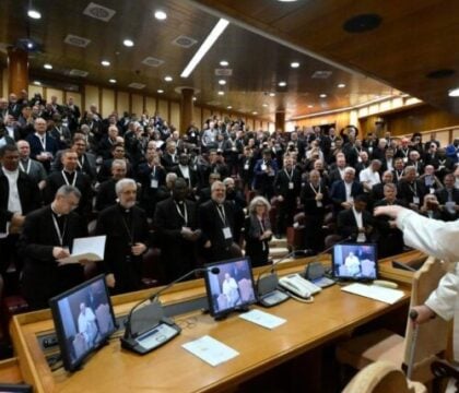 Le Pape invite les curés à être des constructeurs d’une Église synodale missionnaire