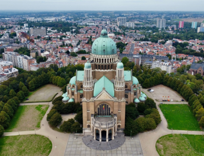 La basilique de Koekelberg : Un balcon sur Bruxelles, une église pour la paix