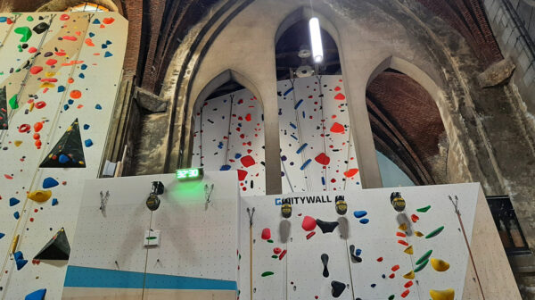 Sacrées désacralisations : A Forest, une ancienne église vise les sommets (2/3)